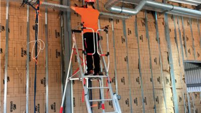 TMS et chutes de hauteur : quels sont les équipements ergonomiques pour sécuriser son chantier ?