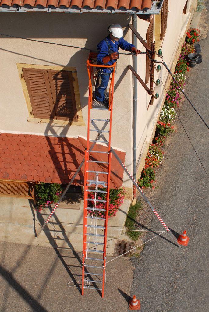 0371779631_54_aerostep-facade.jpg